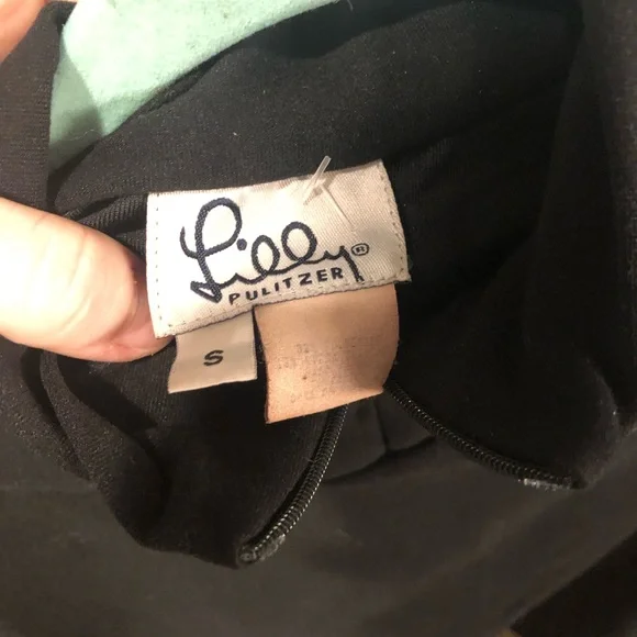 Lily Pulitzer 1/3 zipper up Black Size small - Picture 3 of 4